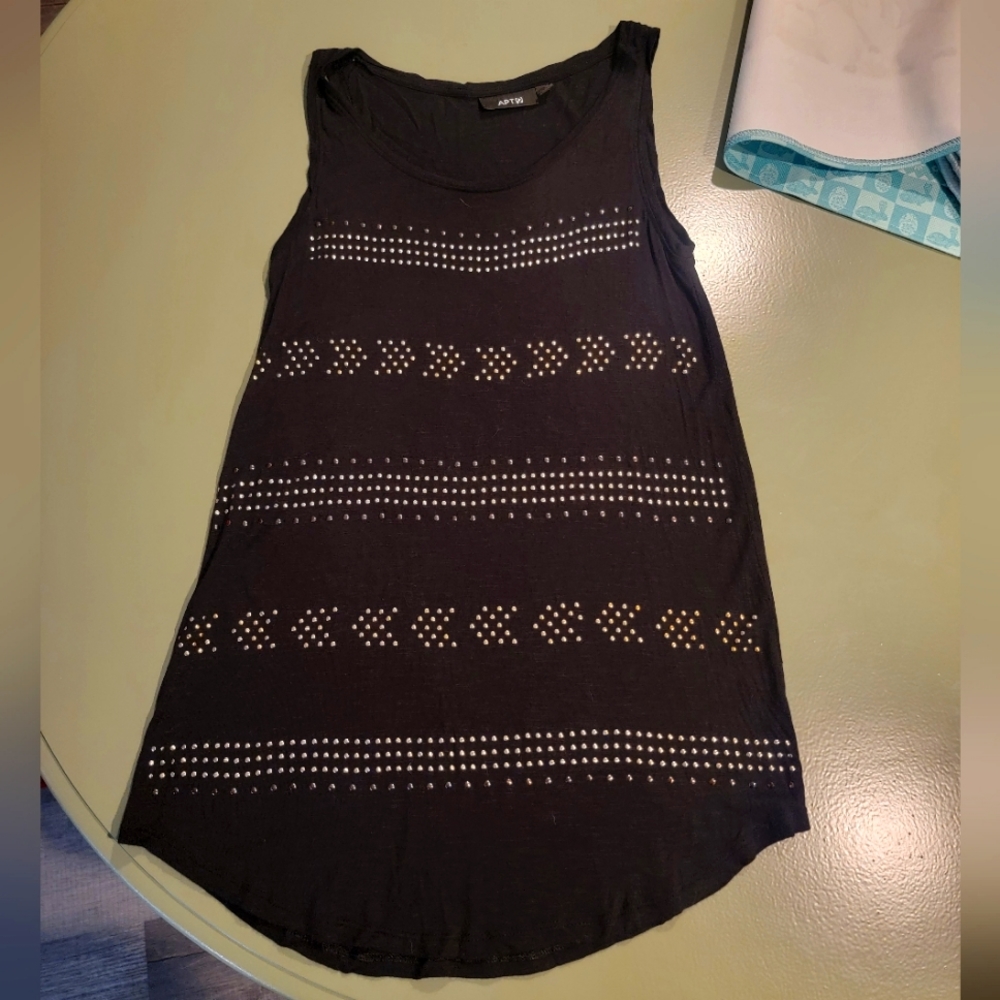 APT 9 sleevless blouse with decorative beads